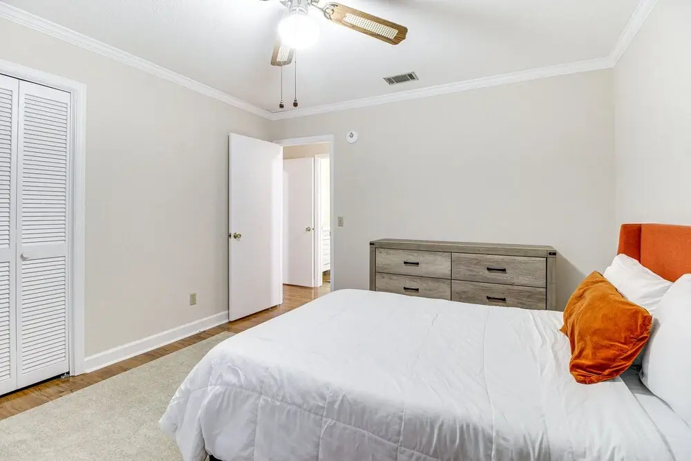 Single-story Savannah Home w/ Private Backyard!, Savannah