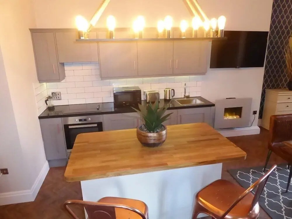 The Heaton at Claremont Apartments