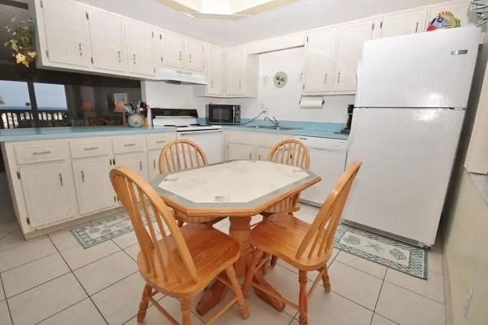 Chateau by the Sea 31C Apartment 2