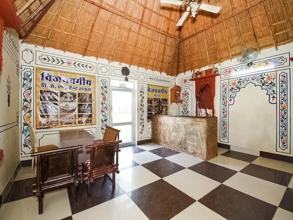 Oyo 41075 Hotel Vijayvargiya Dhani