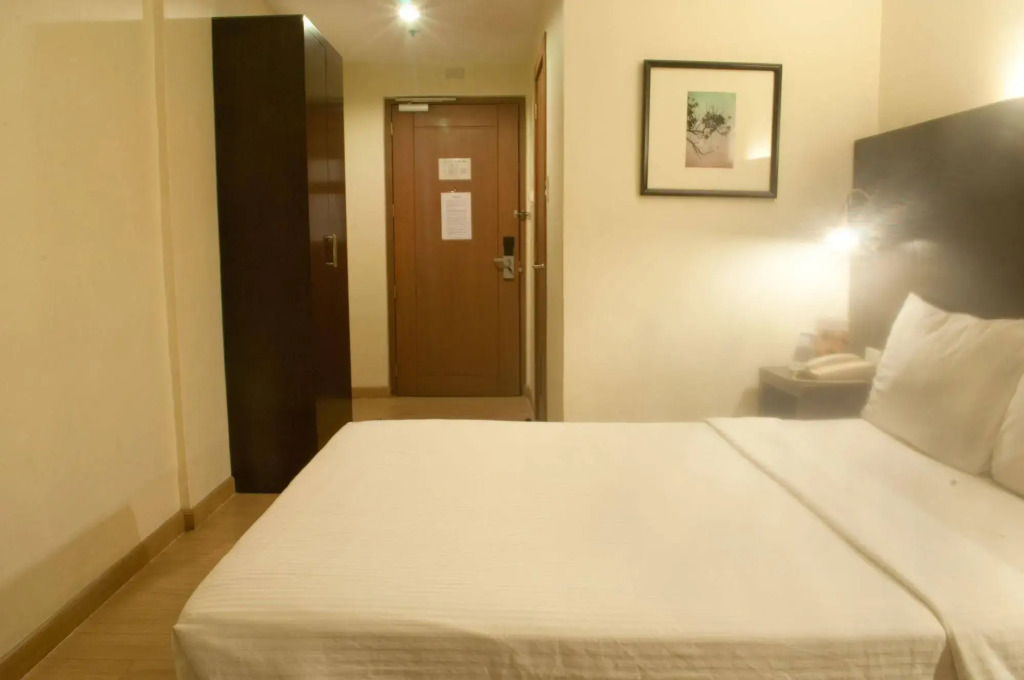 Pearl Lane Hotel