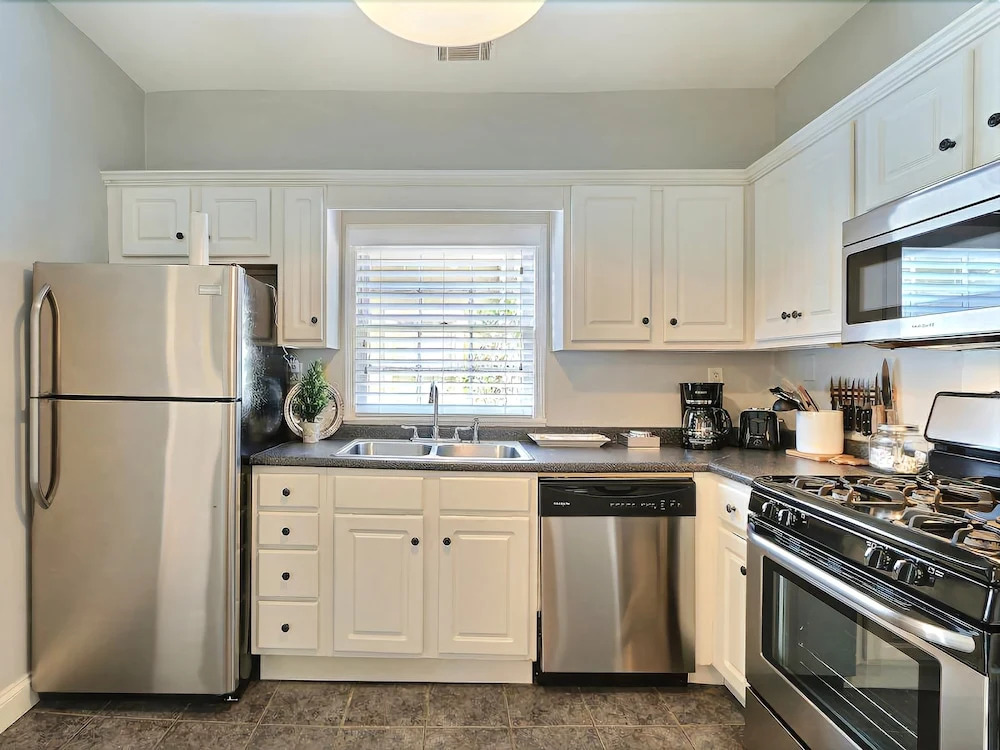 Nicoll Street Retreat