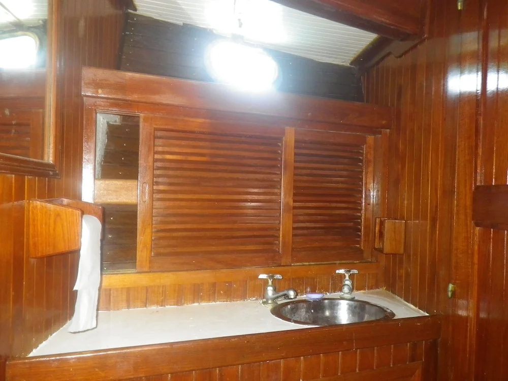 St. Thomas All-Inclusive Boathouse