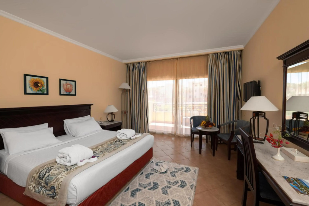 Amwaj Oyoun Resort