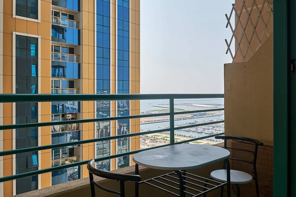 Delighful 1BR with coast view