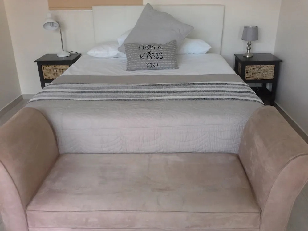 Clares Bed and Breakfast