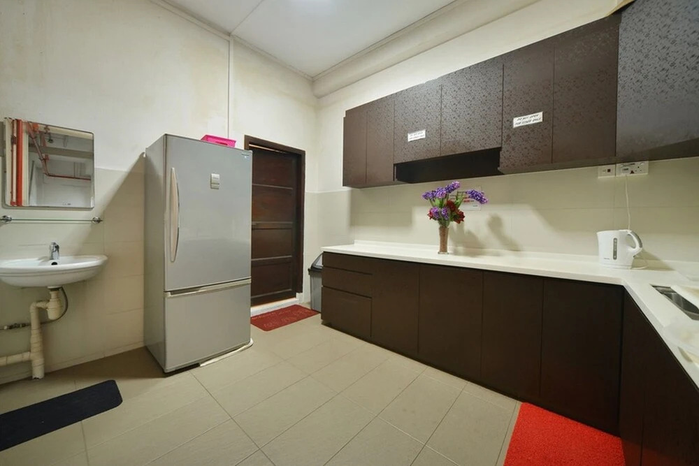 RedDoorz Hostel @ Lavender MRT
