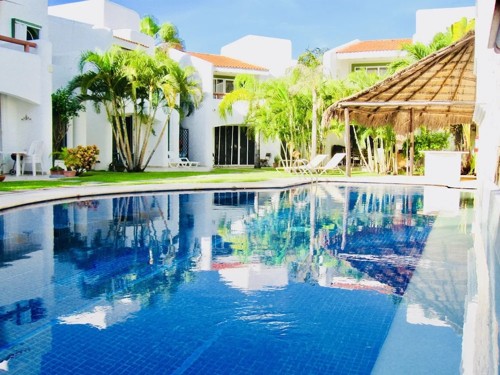 Playacar - Executive Budget Room With Swimming Pool Air Conditioning and Parking