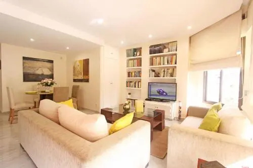 1104 First Line Beach Apartment Golden Beach Pool