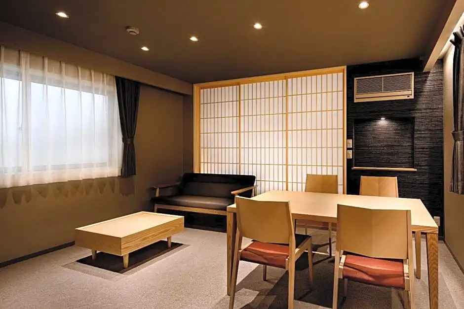 Oyado Kawaramachi Gojo（御宿 河原町五条）