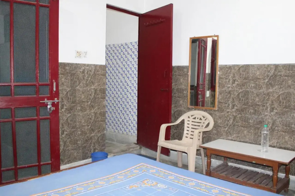 Laxmi Lodge