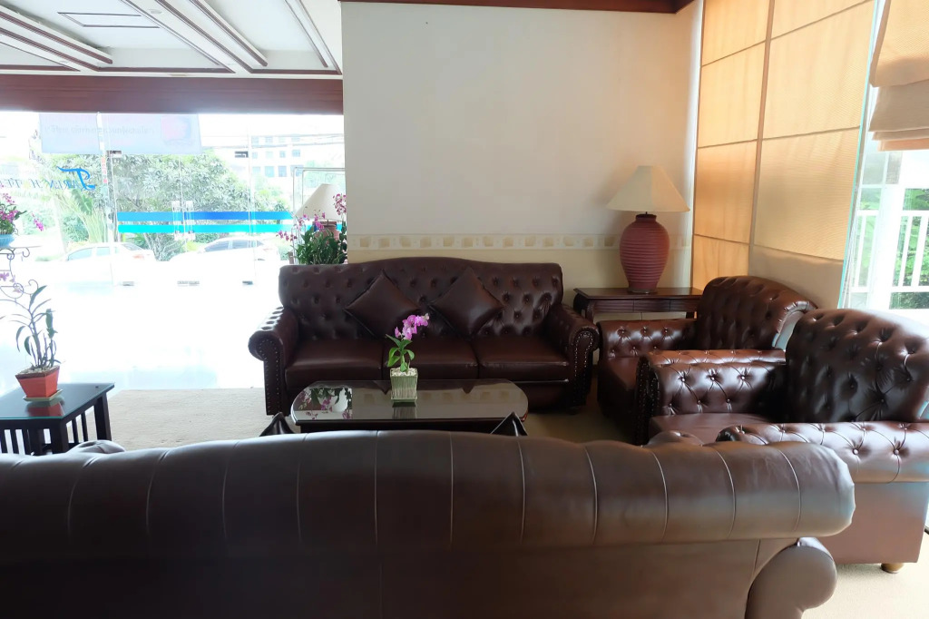 Tarin Hotel