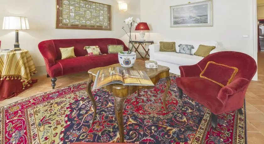 Topazia Halldis Apartment