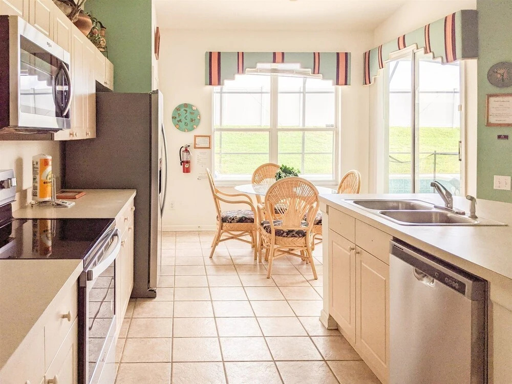 4 Bed 2269