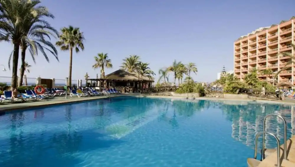 Waterfront Hotel Sunset Beach Apartment