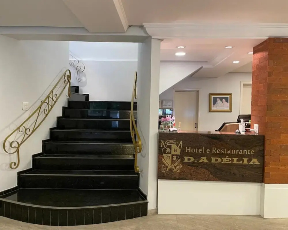 Dona Adelia Hotel e Restaurante