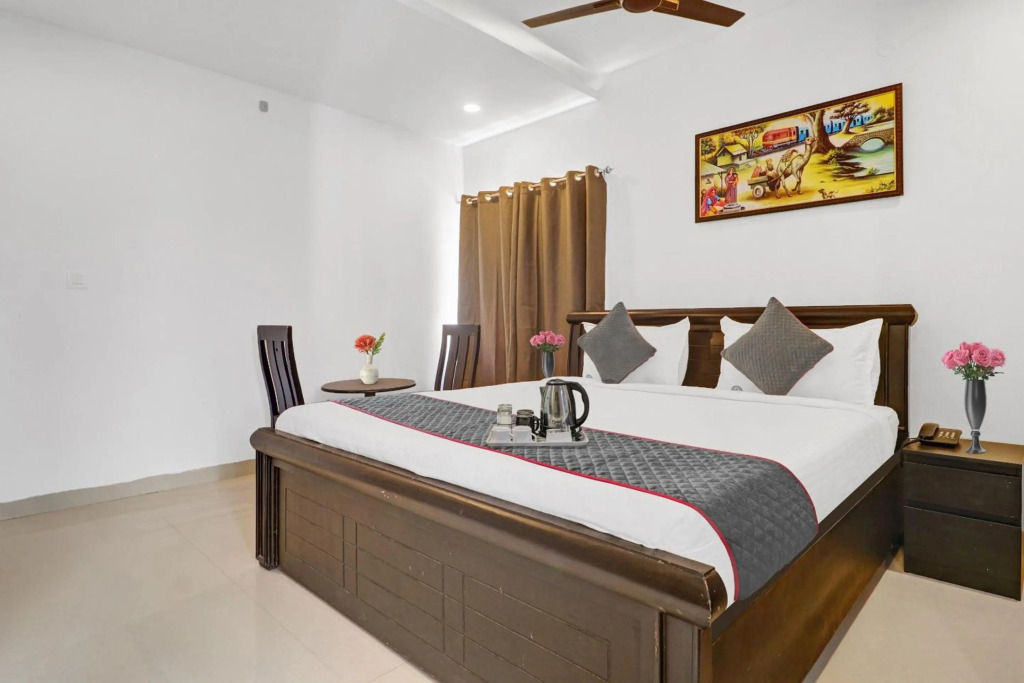 Super Townhouse RCC Park View Inn