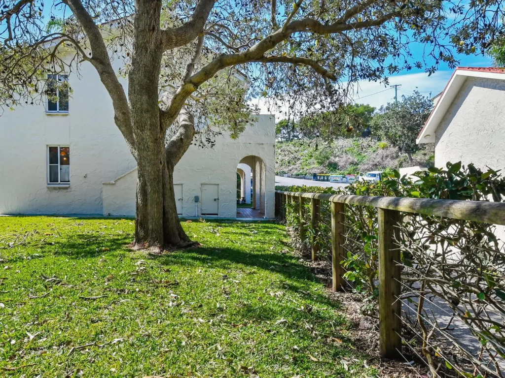 Blueys Beach Villa Manyana 11