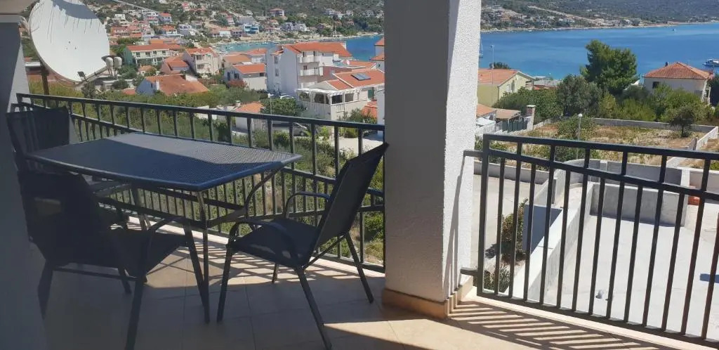 Apartments by the sea Sevid, Trogir - 16802