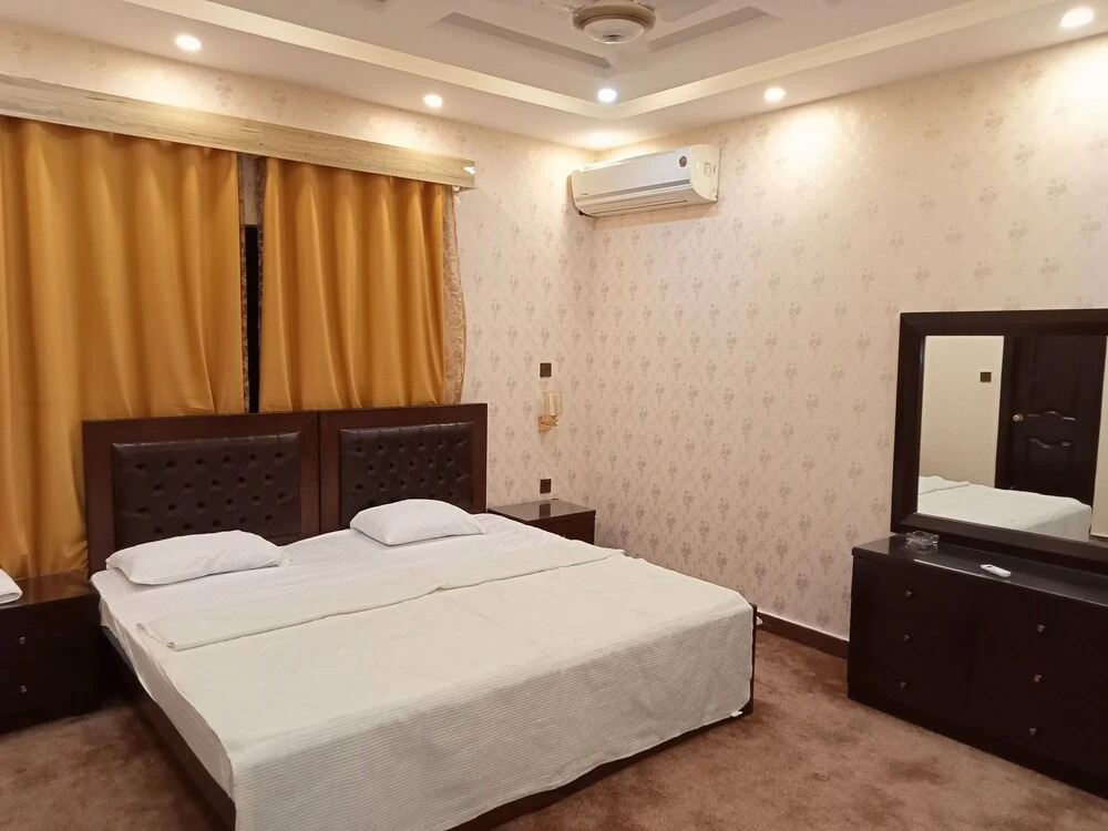 Islamabad Room Guest House