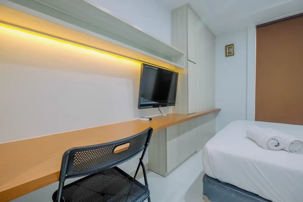 Modern Studio Apartment @ Azalea Suites