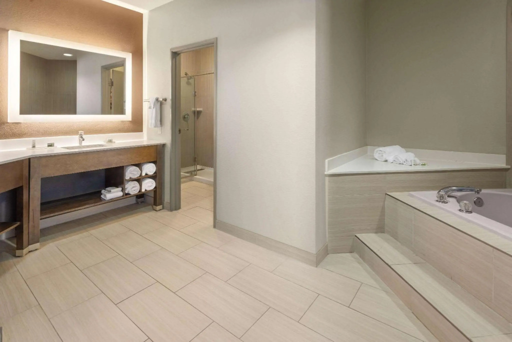 La Quinta by Wyndham Kokomo