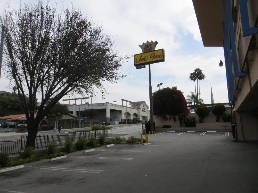 Jet Inn