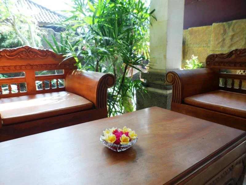 Pollok and Lemayeur Beach Front Hotel