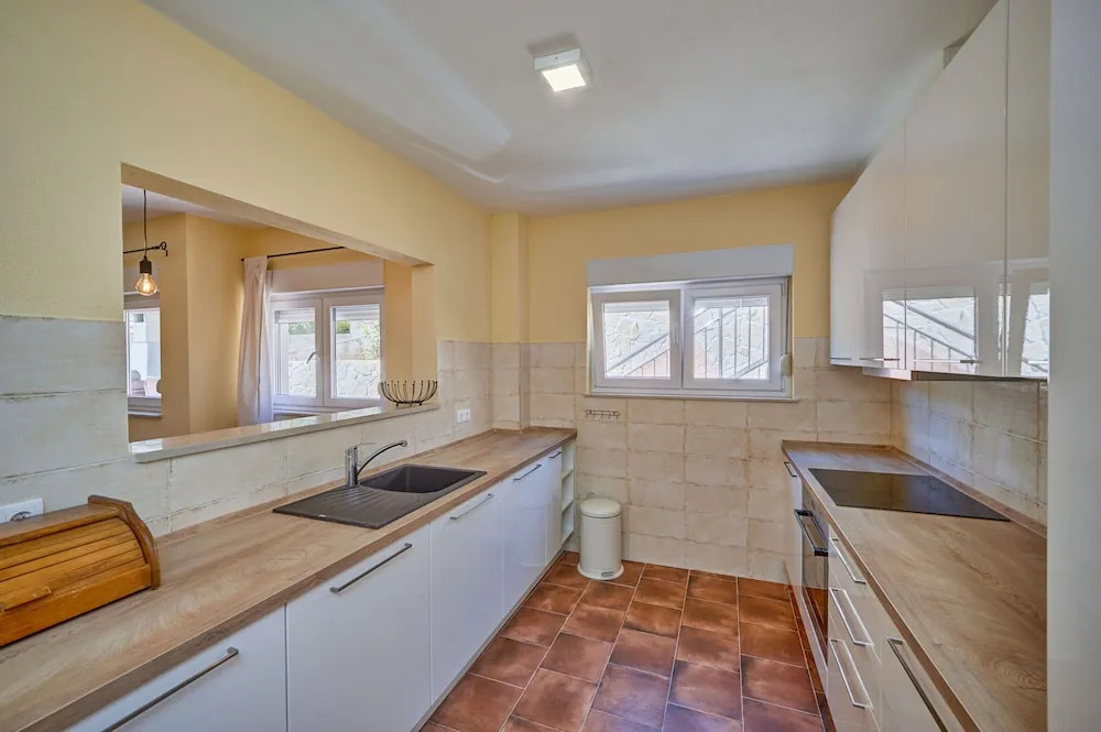 Anovi Holiday Homes by Litto - 5 Min Walk to Beach