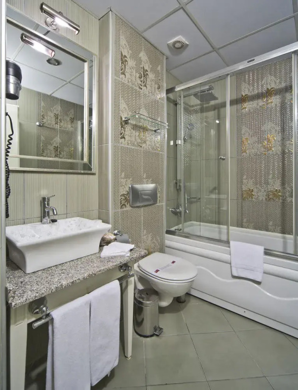 Armis Hostel