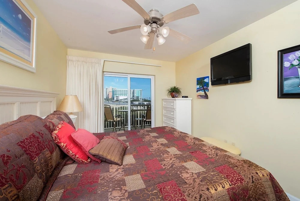 Grand Caribbean 215 - 2 Br Condo