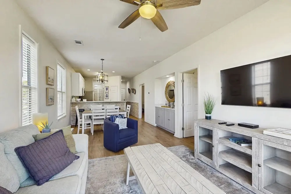 2BR Condo on Golf Course w/ Pool & Tennis Court