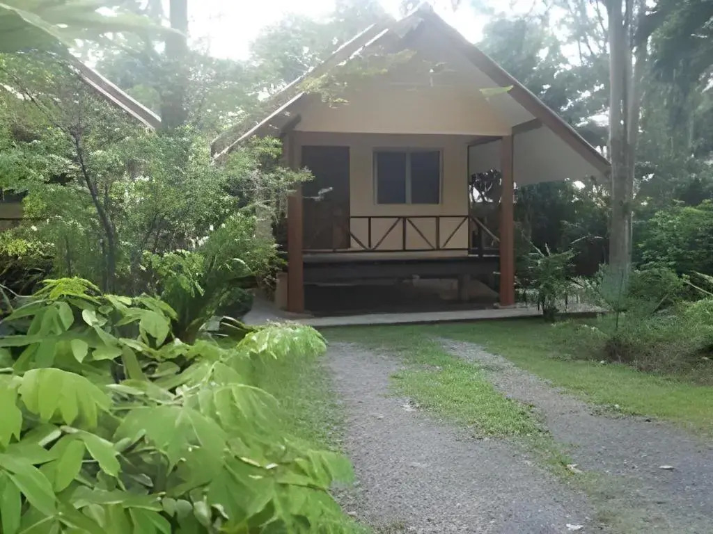Baan Tai Rom Yen Resort