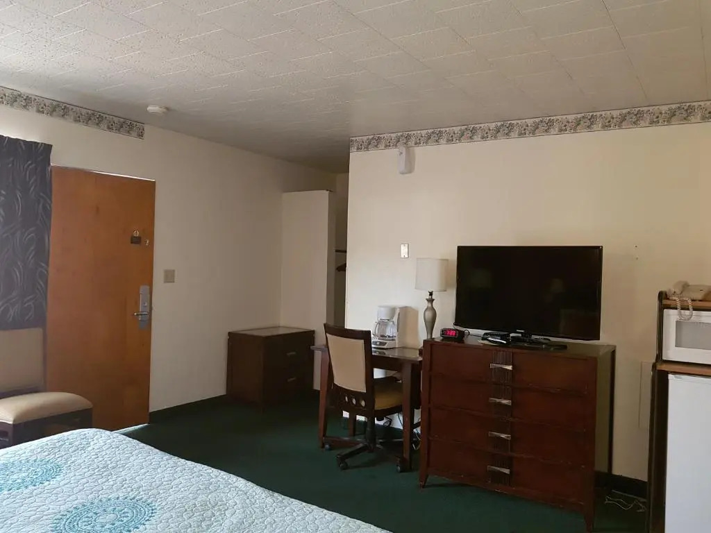Town House Motel Inc