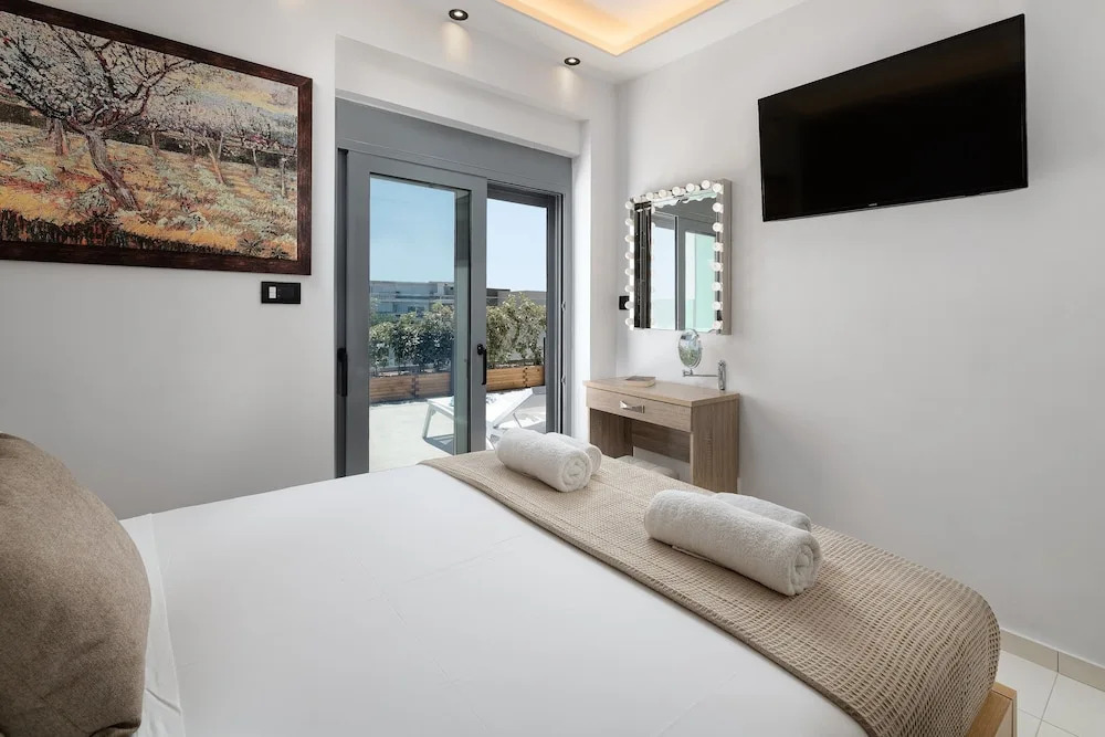 Rhodes SkyLine Suites