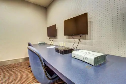 Eagle Springs East 201: Horsetail Suite