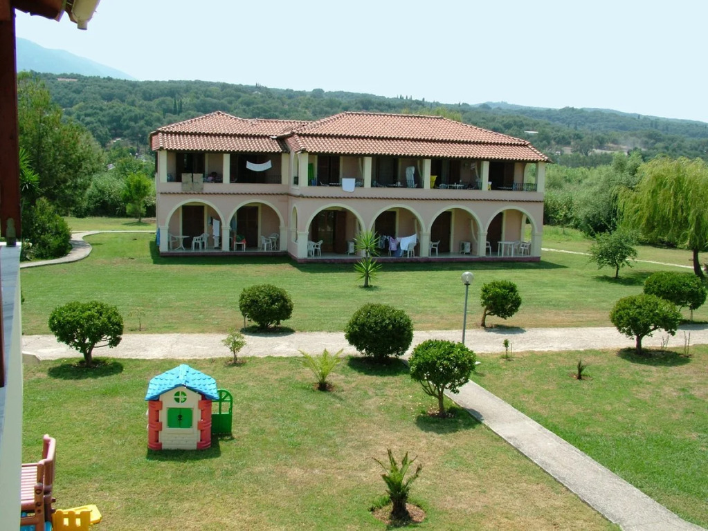 Kamari Apartments