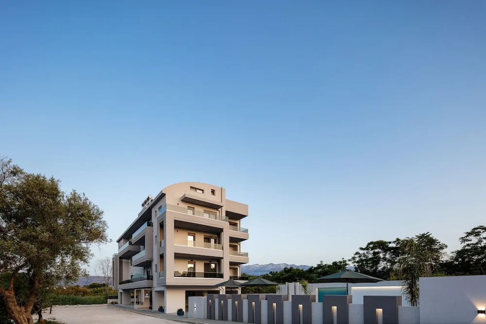 Aurora apartments
