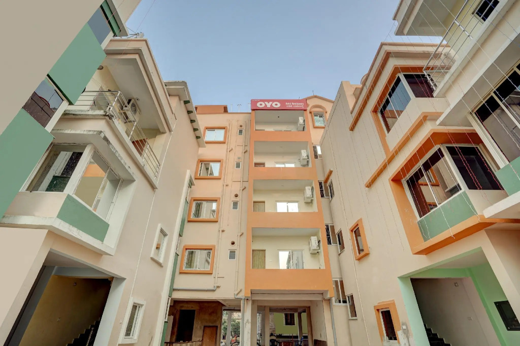 Hotel O Avisi Residency