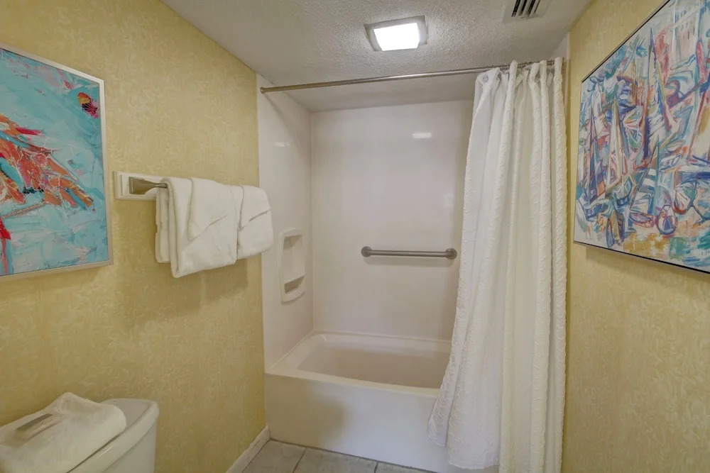 346 El Matador 2 Bedroom Home by RedAwning