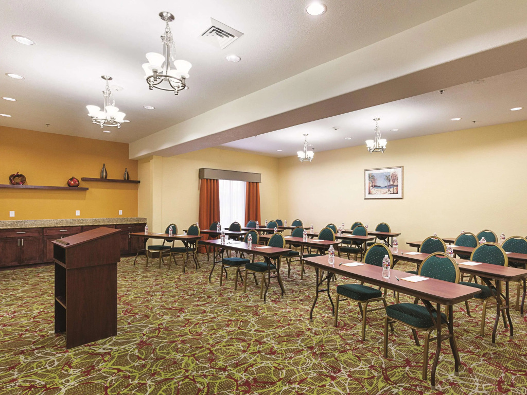 La Quinta by Wyndham Houston Channelview