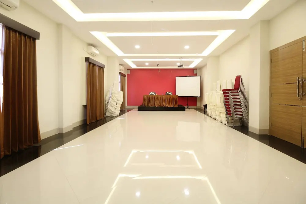 RedDoorz Plus near Universitas Negeri Makassar