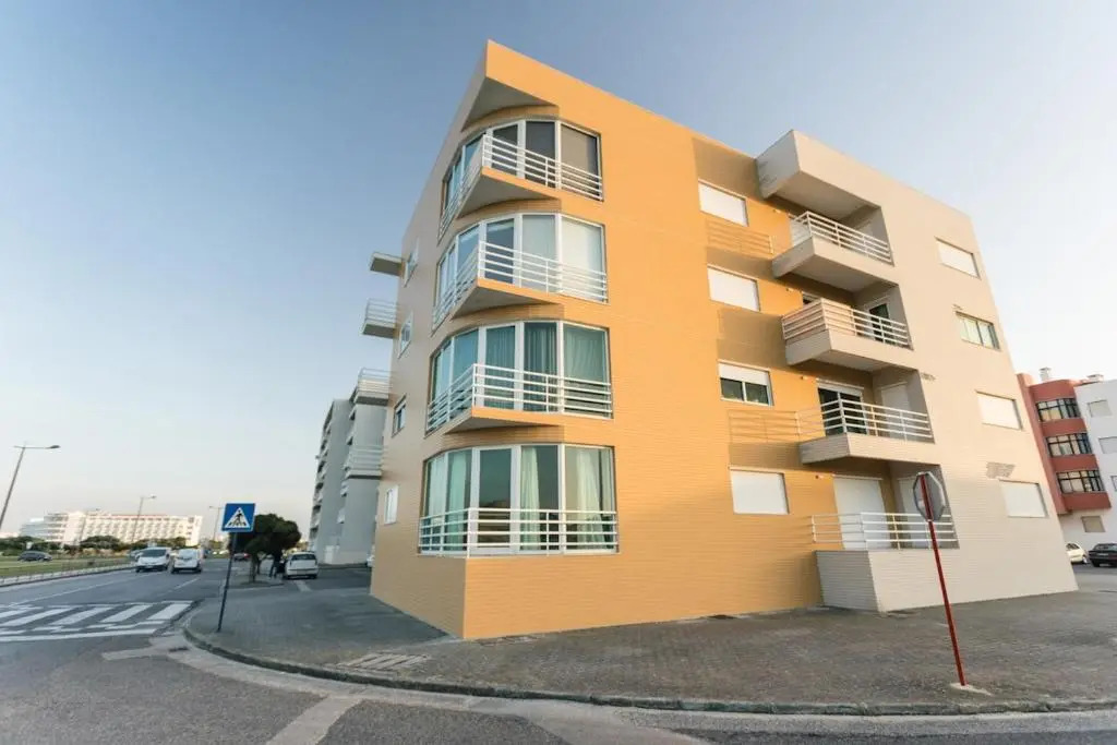 Best Houses 09 - Peniche Steps from The Beach