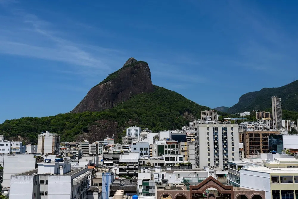 All in Rio Estilo Carioca
