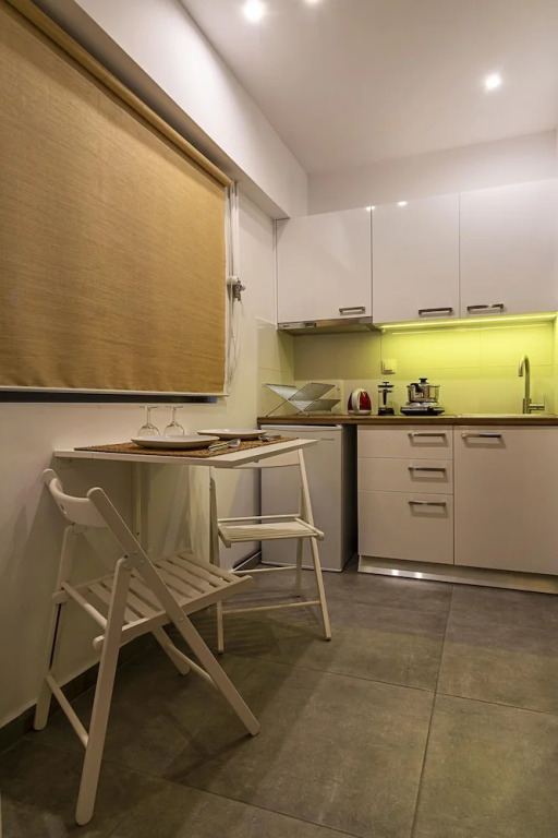 Athens Deluxe Gateway in Mets neighbourhood!