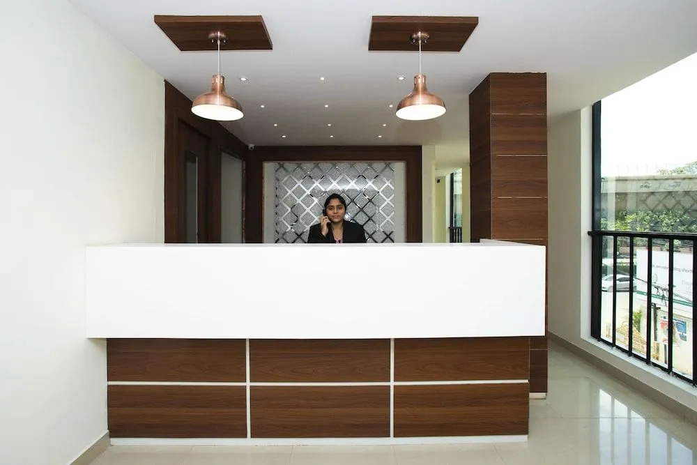 Oyo 18793 Prasad Residency