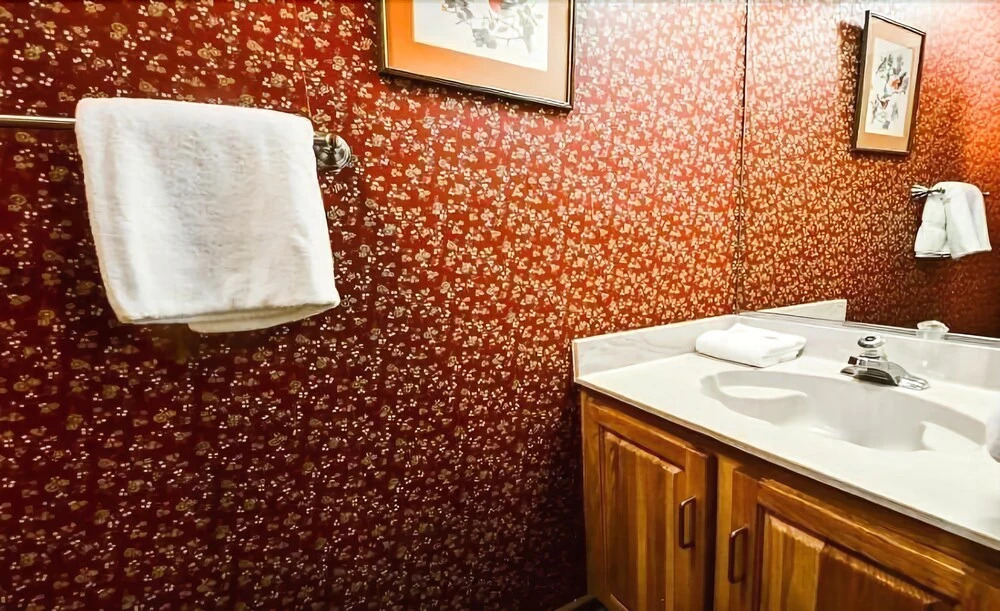 The Lifts #a-2 - 2 Bedroom Plus Loft 3 Bedrooms 3 Bathrooms Condo