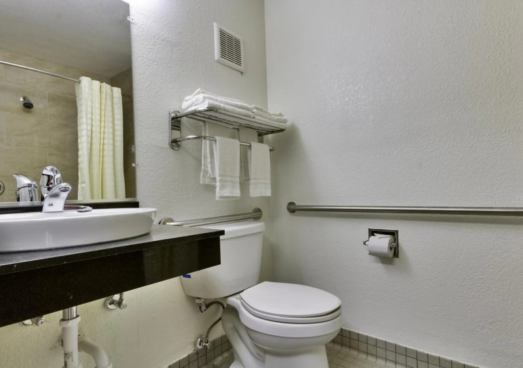 Studio 6 Dallas, TX - Garland - Northeast