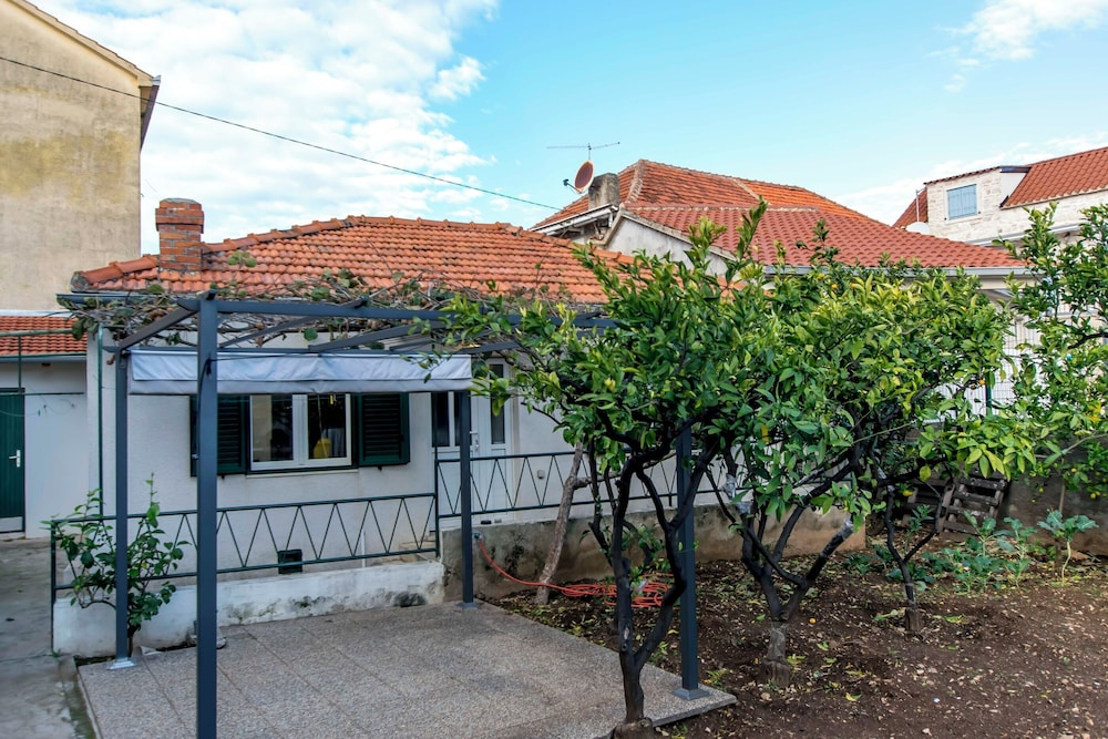 House Frane