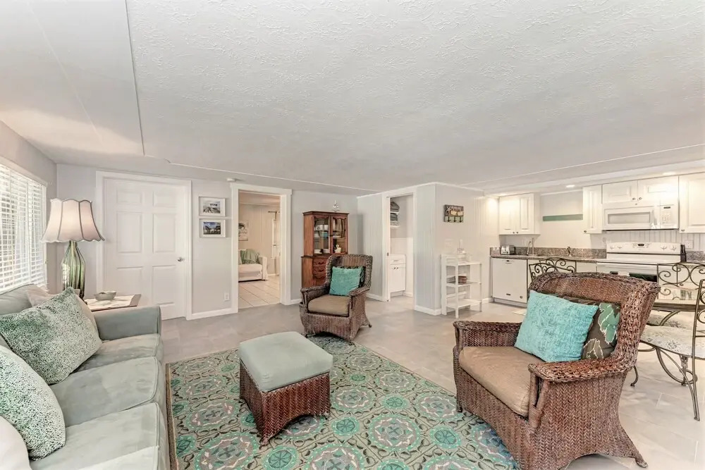 New Rental The Haven Unit 1 Heated Pool 1 Bedroom Home by Redawning